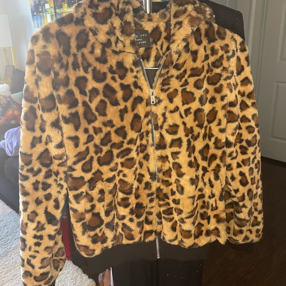 Love Tree Cheetah Print Faux Fur Zip up Hoodie